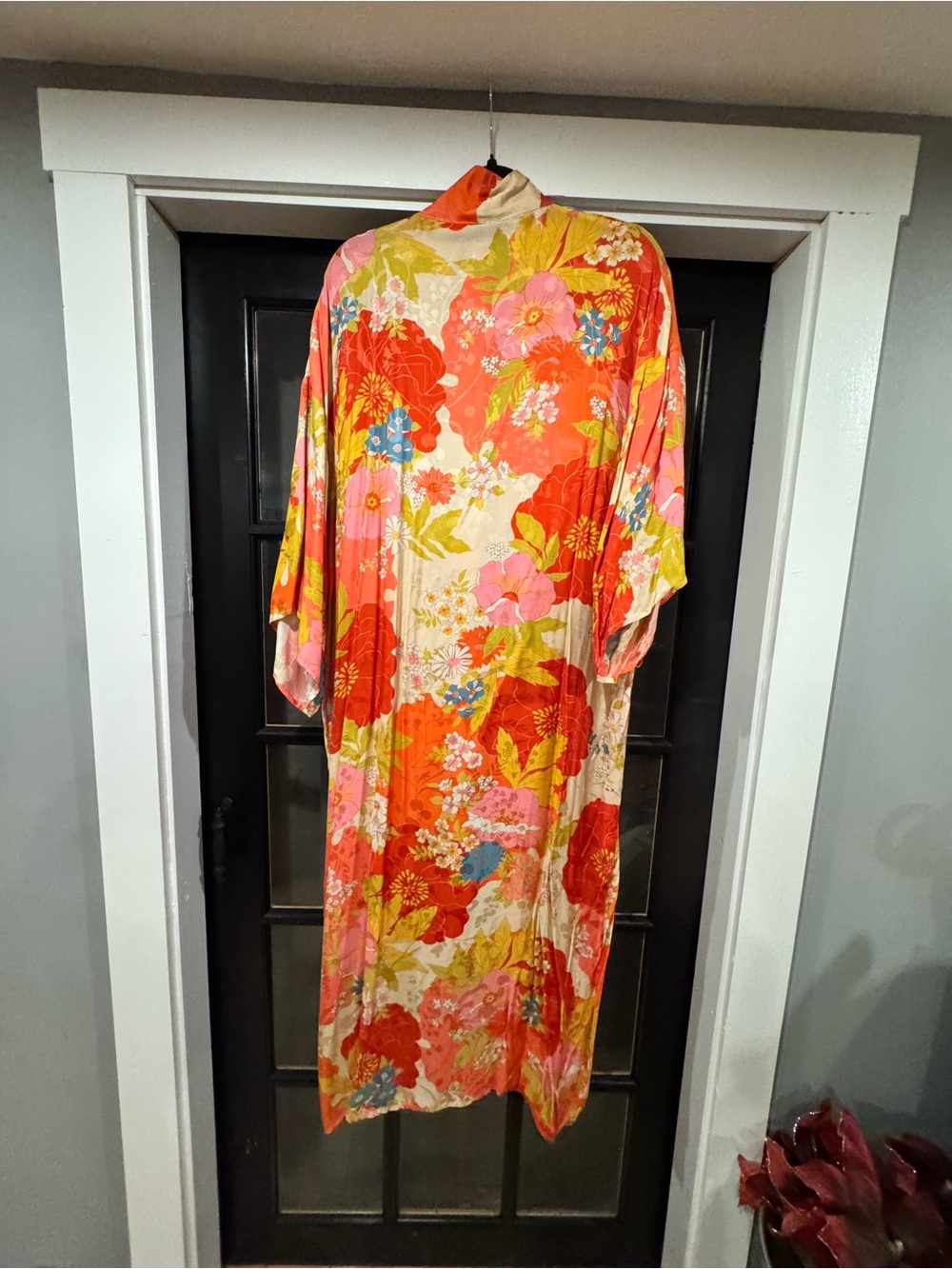 Spell & The Gypsy Tyler Maxi Robe in Chilli S/M - Picture 6 of 13